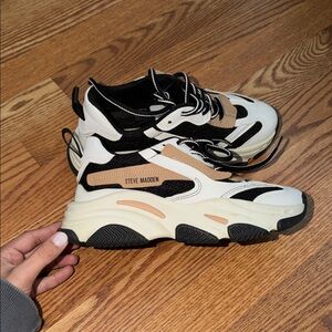 Steve Madden Black and Tan Sneakers